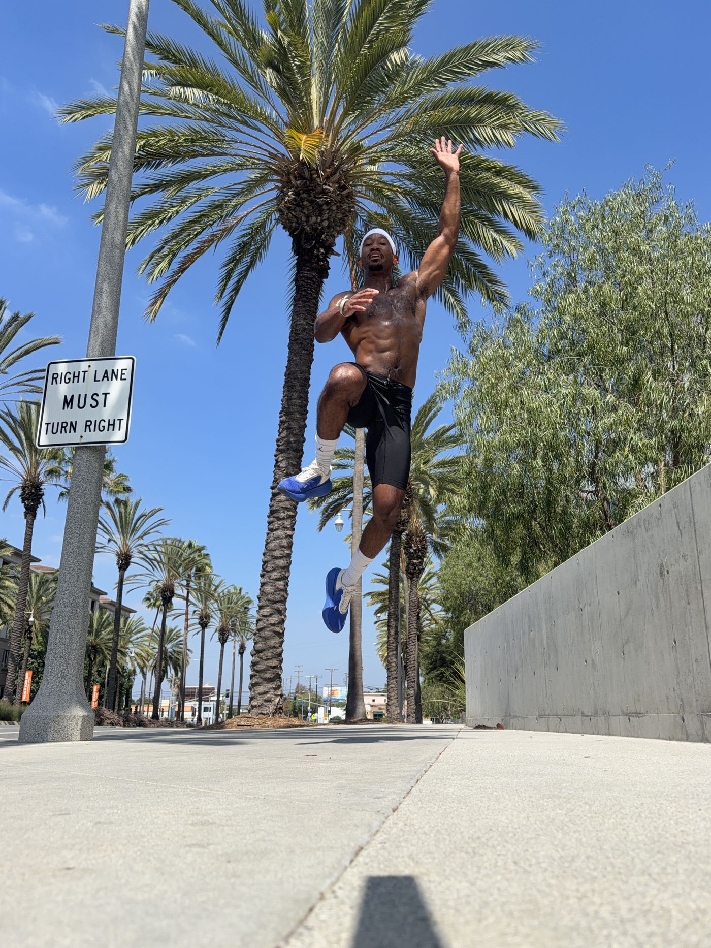 Justyn Williams — mid-run, Playa Vista